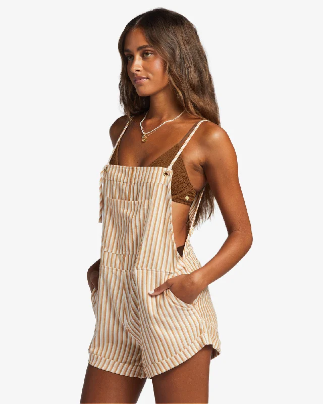 Wild Pursuit Short Overall