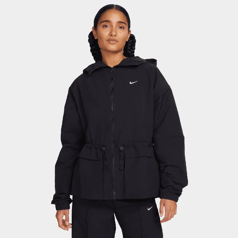 Nike Sportswear Women's Woven Jacket Black / White Women's puffer jackets