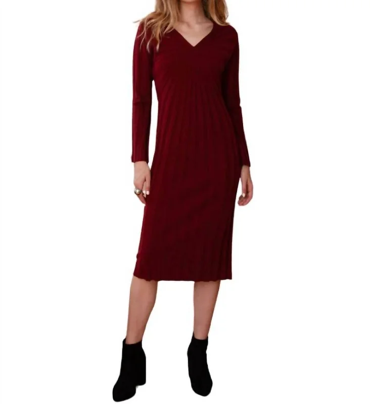 Collen Dress In Ruby Red Discounted unclassified dresses