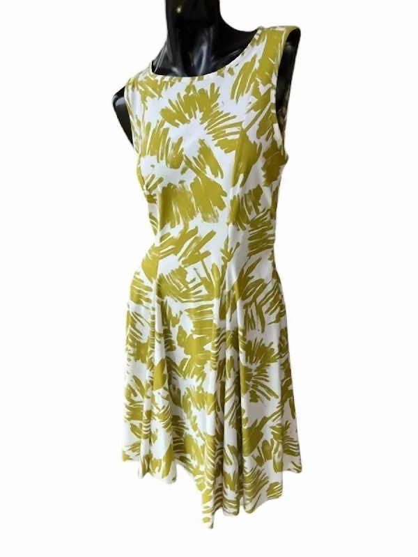 Victory Dress In Chartreuse Flutter Dark color unclassified dresses